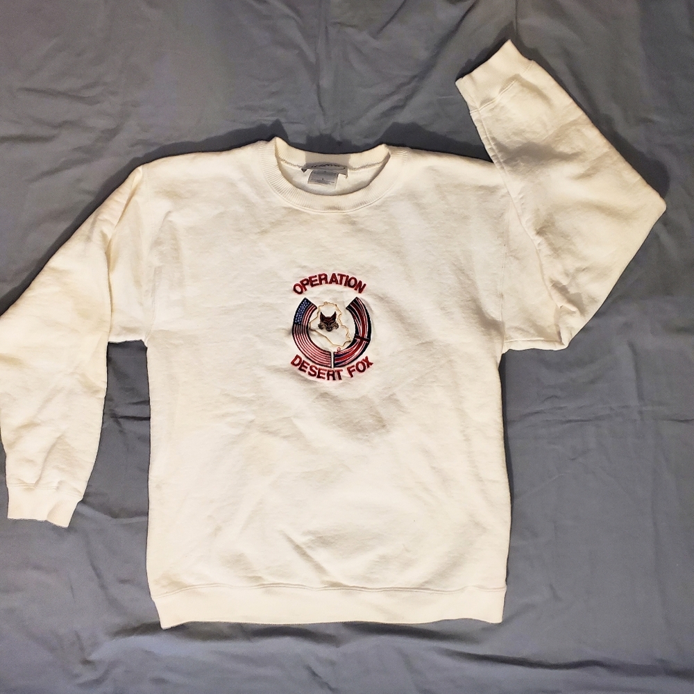Vintage '98 Operation Desert Fox White Embroidered Unisex Sweatshirt L